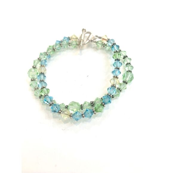 Double Stranded Peridot and Aquamarine Austria Crystals with Toggle Clasp - Picture 3 of 5